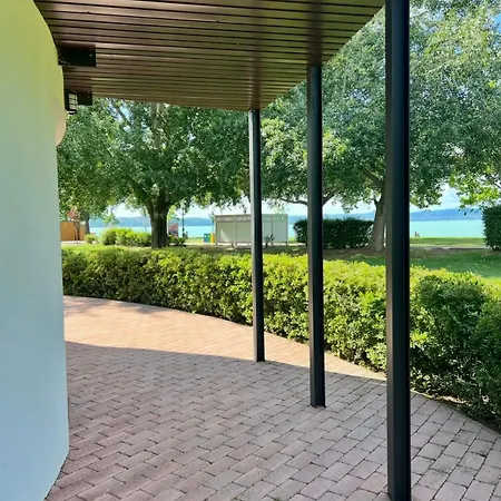 Apartment Waterfront