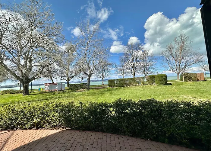 Lägenhet Waterfront Zamárdi